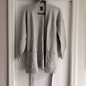 Gap Gray tie front cardigan